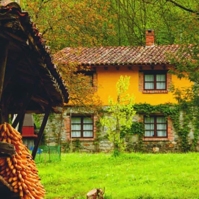 La Rotella, Calma Al Lado De Onís Buitenkant foto